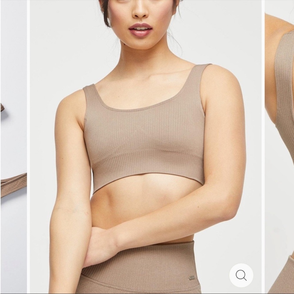 Lilias Active Ribbed Sports Bra